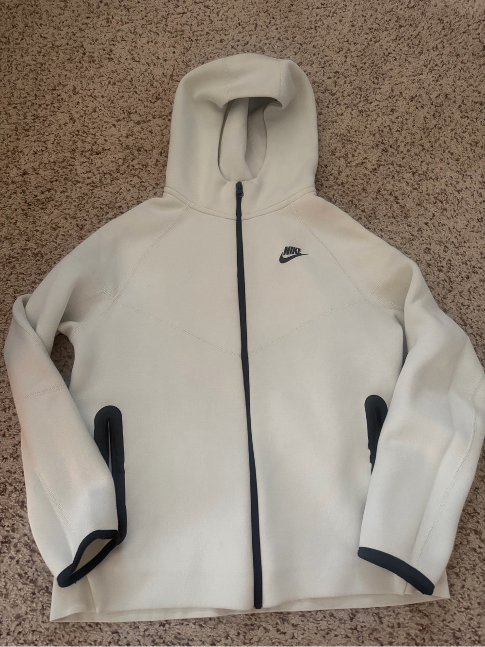 Nike Tech Cream Full Zip Youth XL Hoodie with Black Trim